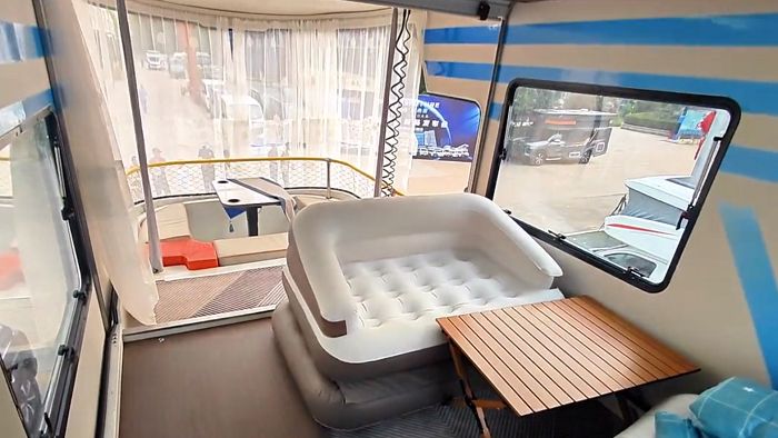 2 detail of Star Milkway IVECO Chassis Double Floor Motorhome 2 detail of Star Milkway IVECO Chassis Double Floor Motorhome