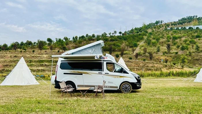 3 Starlight Vanlife Ford Chassis Pop-top Roof Campervan(001)